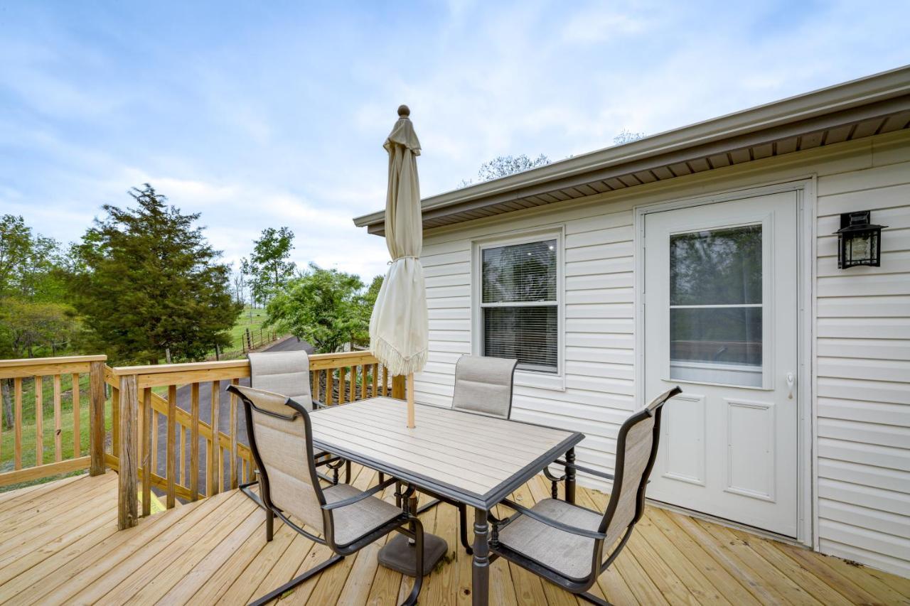 Cozy Kentucky Retreat - Deck, Near Ark Encounter! Villa Dry Ridge Luaran gambar
