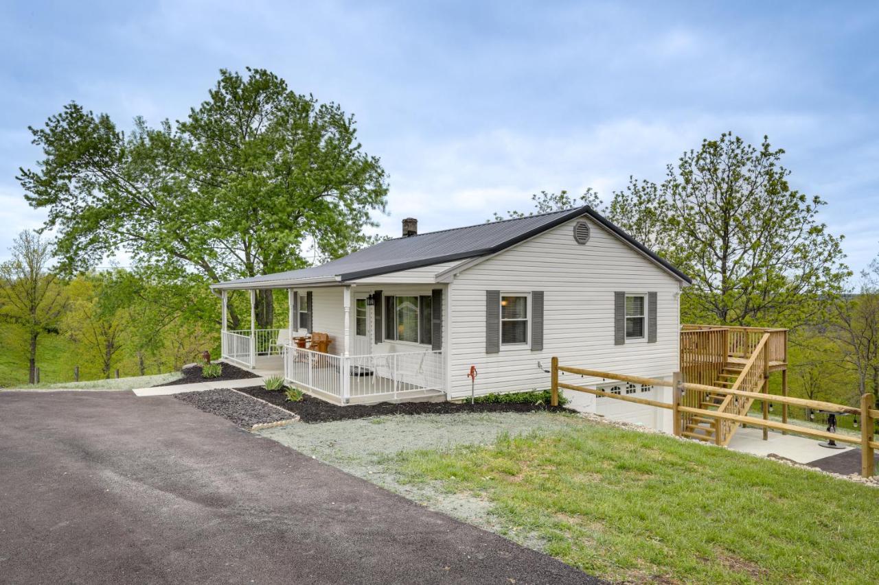 Cozy Kentucky Retreat - Deck, Near Ark Encounter! Villa Dry Ridge Luaran gambar